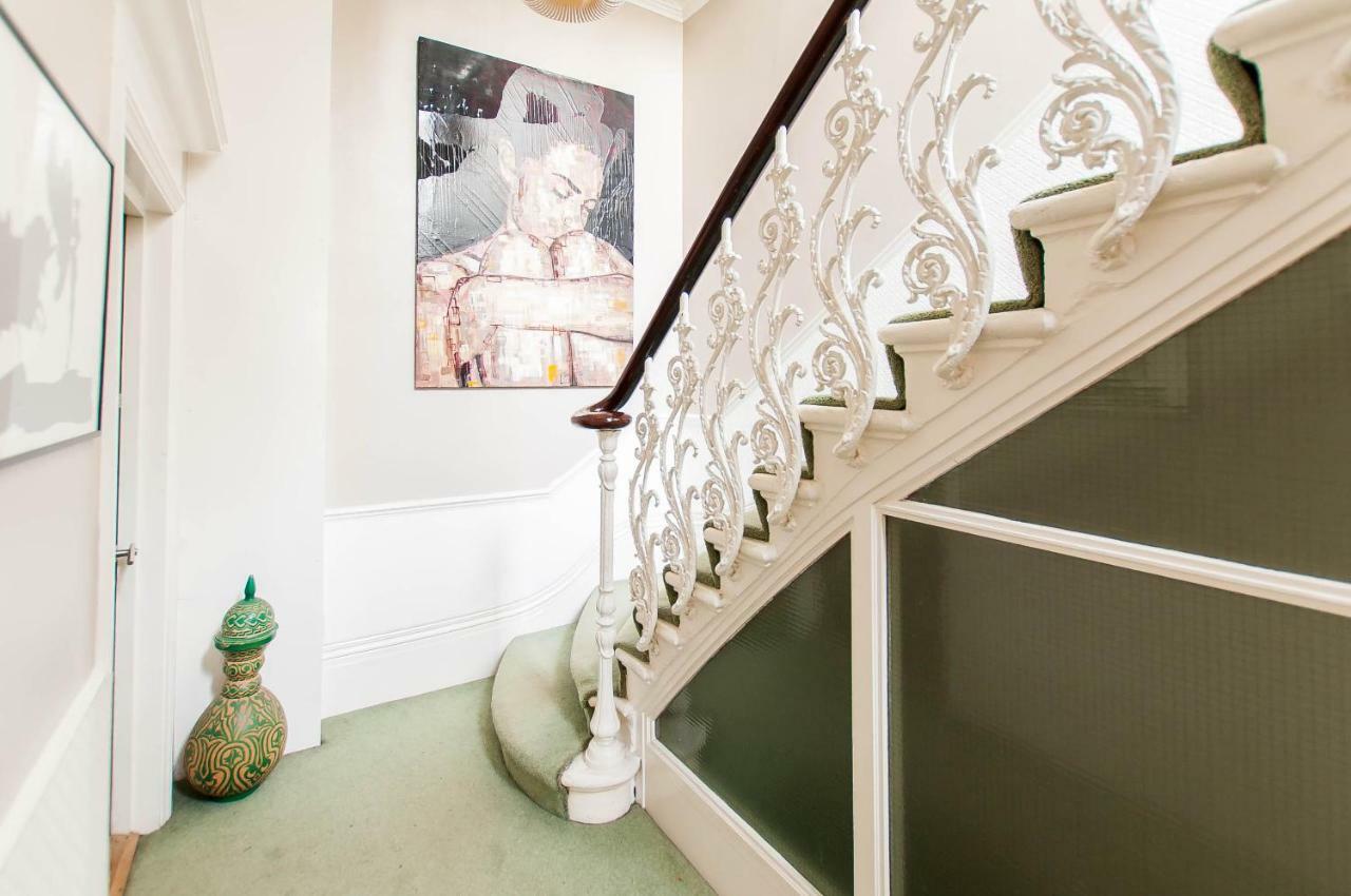 1 Bed Exclusive Porchester Sq Bayswater
